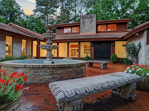5th image of 2507 Valley Manor Dr