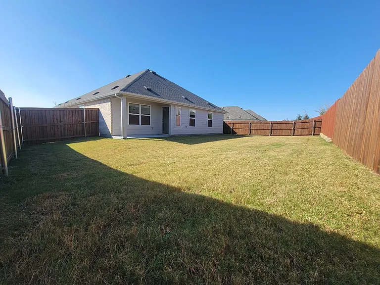 1614 Red Acre Trl — Photo 6