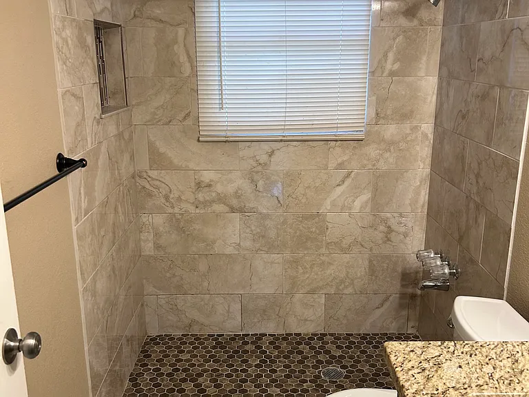 3006 Grant St — Photo 14
