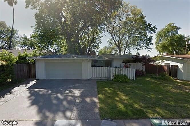 1st image of 1712 Deerwood St