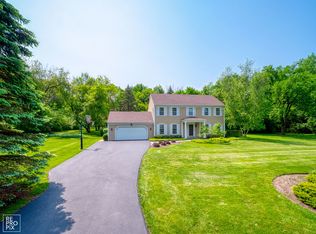 9 Ashbury Ln, Barrington Hills, IL