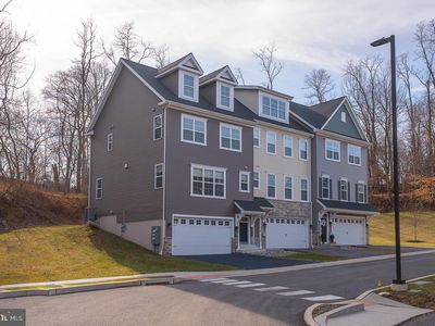 404 Rock Run Cir, Broomall, PA, 19008