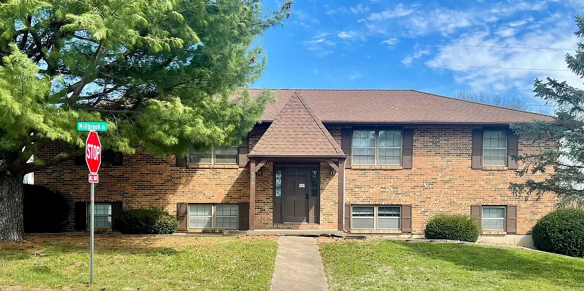 Building Photo - 4515 W Millbrook Dr