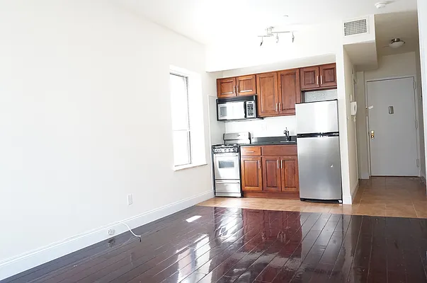 Rented by J Misrahi Realty Corp | media 50