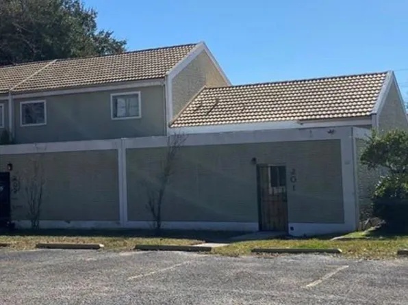 800 N San Jacinto St APT 201, Conroe, TX 77301