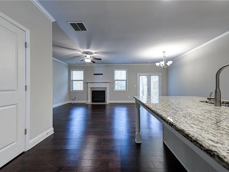 2039 Teagen Ct — Photo 3