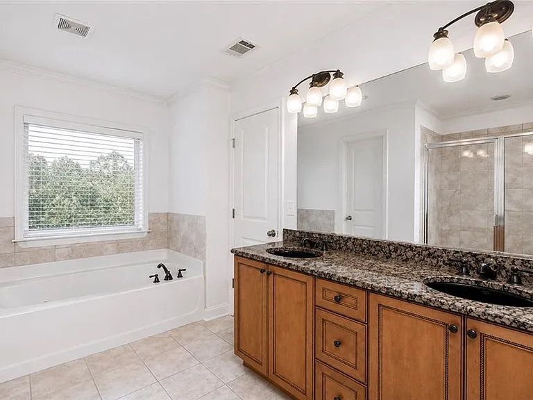 9034 Woodland Trl — Photo 18