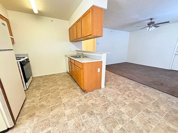 3rd image of 508 Ortiz Dr SE APT D