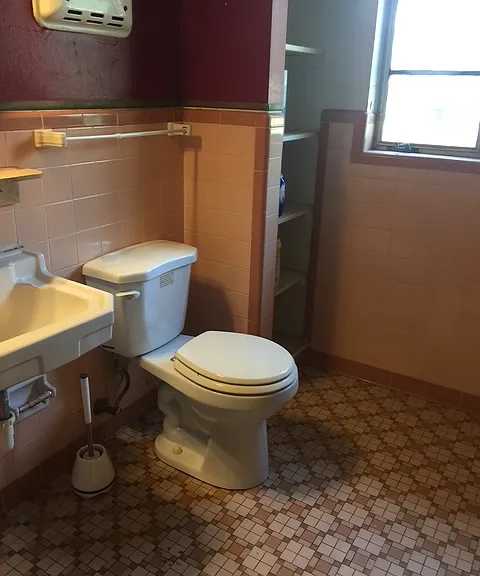 260 Kenmar Dr — Photo 5