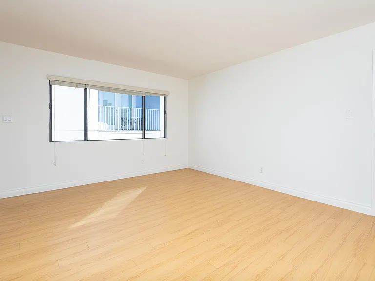 12611 Pacific Ave #1033 — Photo 11