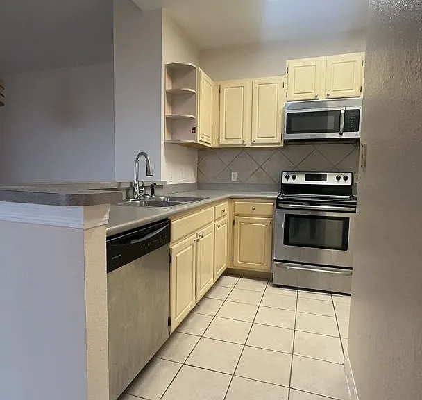 1420 Lake Shadow Cir #9306 — Photo 10