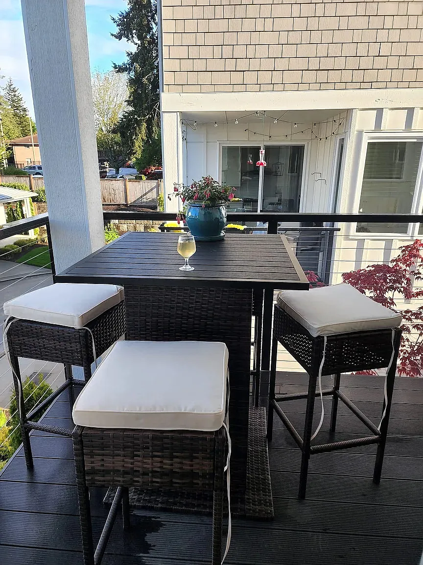 3 bed, 3.5 bath, 2321 sqft, $3,650 — Photo 4