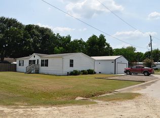 3003 Live Oak Cir, Waller, TX 77484