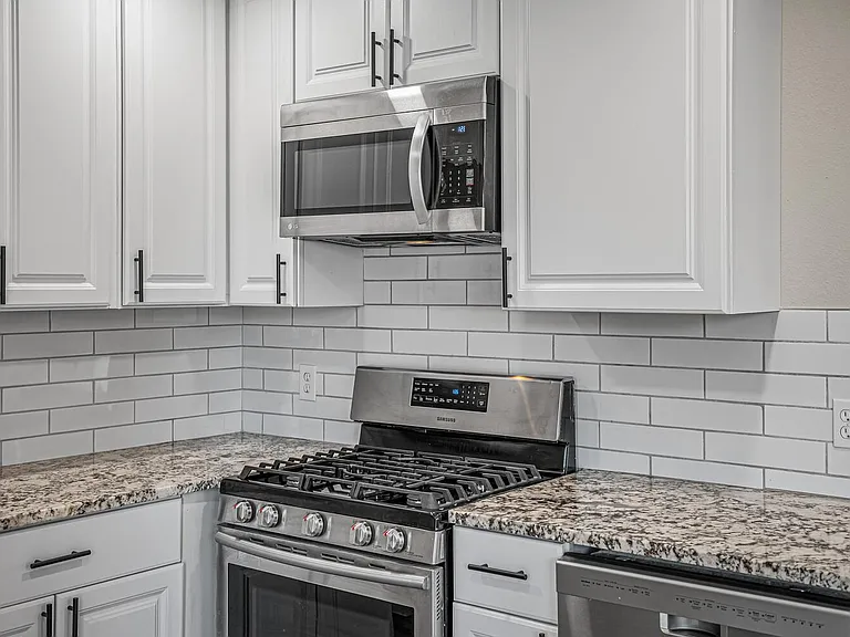 3125 W Center Ave — Photo 4