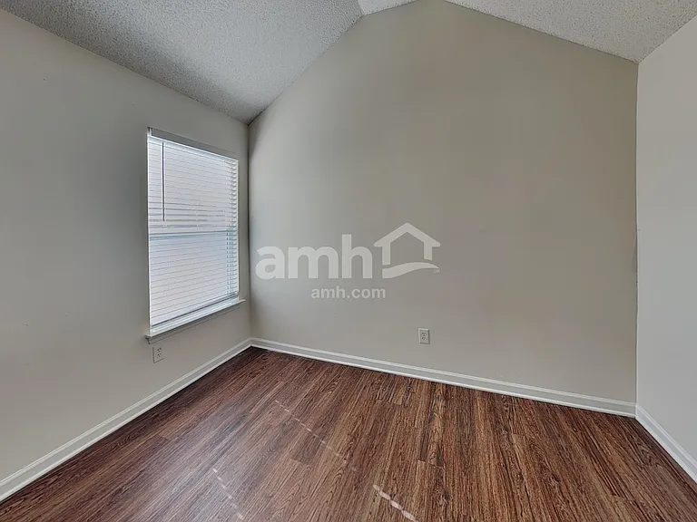 3013 Summer Breeze Dr — Photo 20