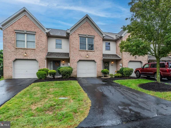 222 Timber View Dr, Harrisburg, PA 17110