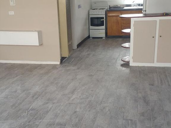 5th image of 460 Valverde Dr SE APT 3
