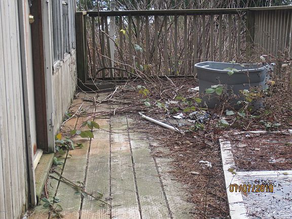 4th image of 710 1st St