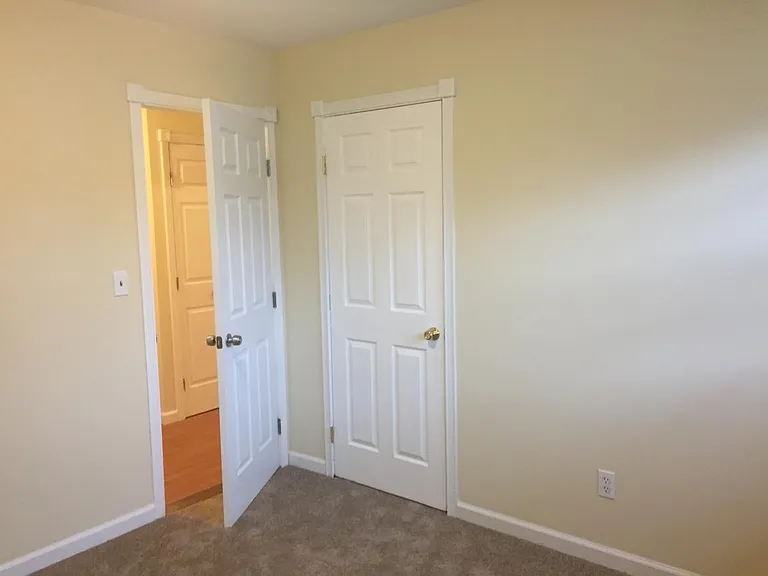 55 Woodend Rd — Photo 6