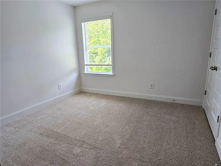 7372 Rocklin Ln — Photo 23