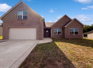 447 Golf Club Ln, Springfield, TN 37172