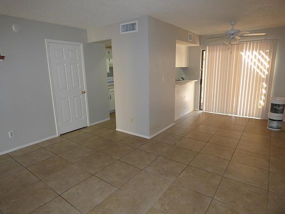 3rd image of 1466 W La Jolla Dr