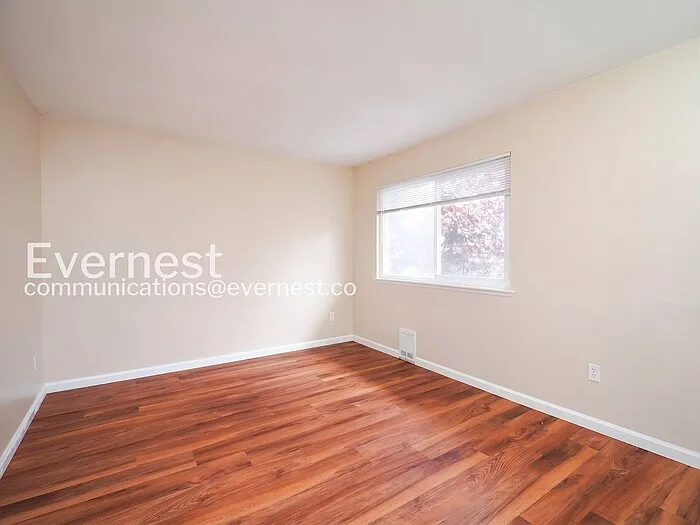 8823 Holly Dr #E206 — Photo 13