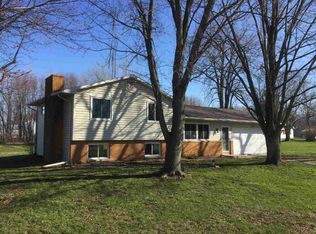 7550 11a Rd, Plymouth, IN 46563