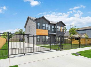 4814 Wilmington St #B, Houston, TX 77033