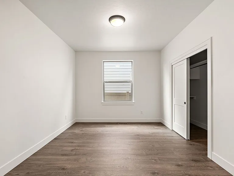 1806 N Black Elm Ln — Photo 11
