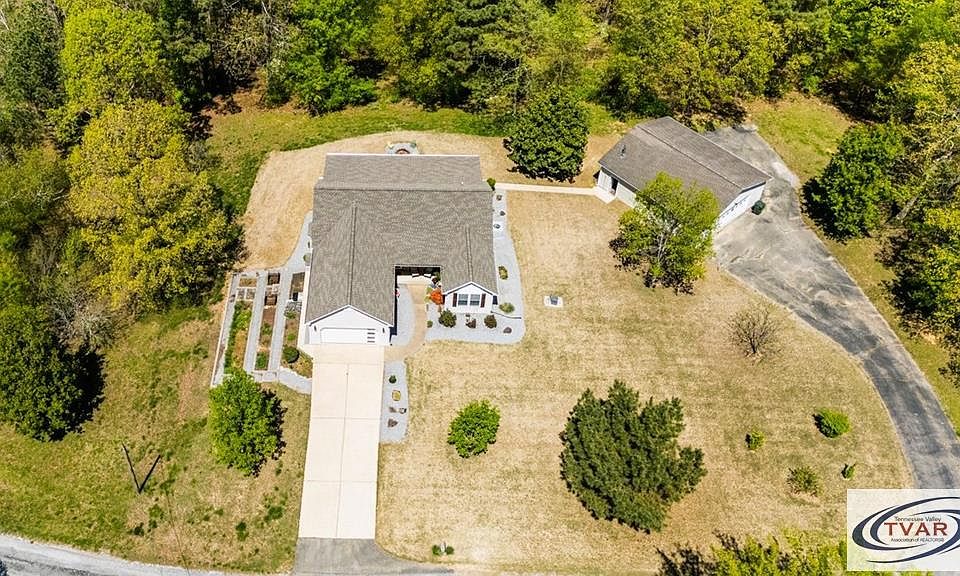 1st image of 100 Riverwood Dr