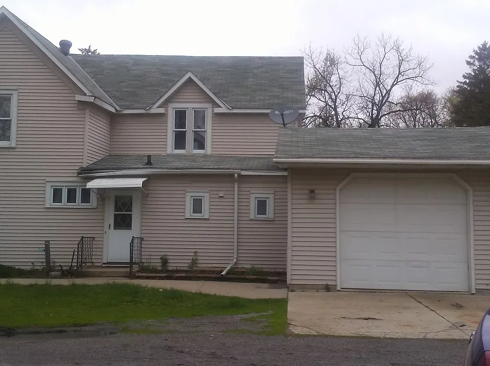 309 Main St N