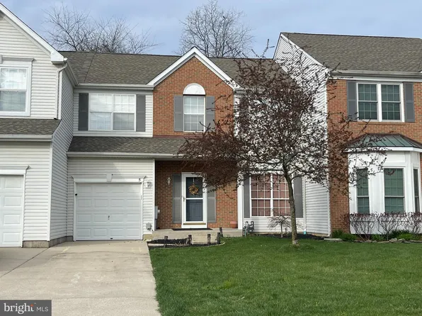 5 Windingbrook Rd, Bordentown, NJ 08505