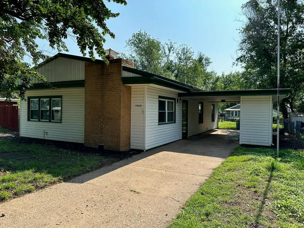 1020 N 9th St, Arkansas City, KS 67005