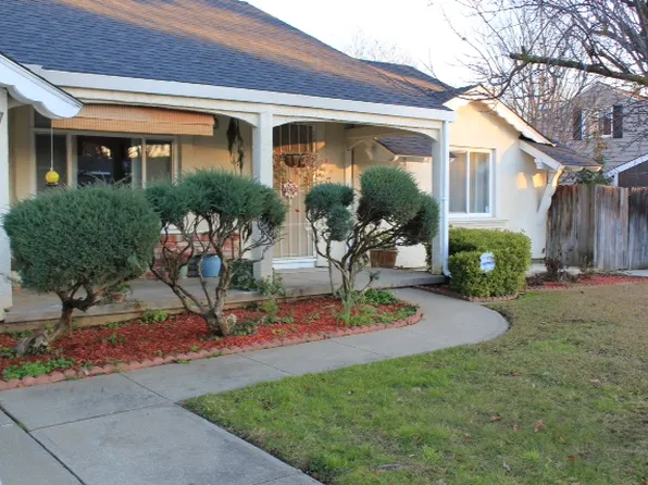 5910 Parkoaks Dr, Citrus Heights, CA 95621