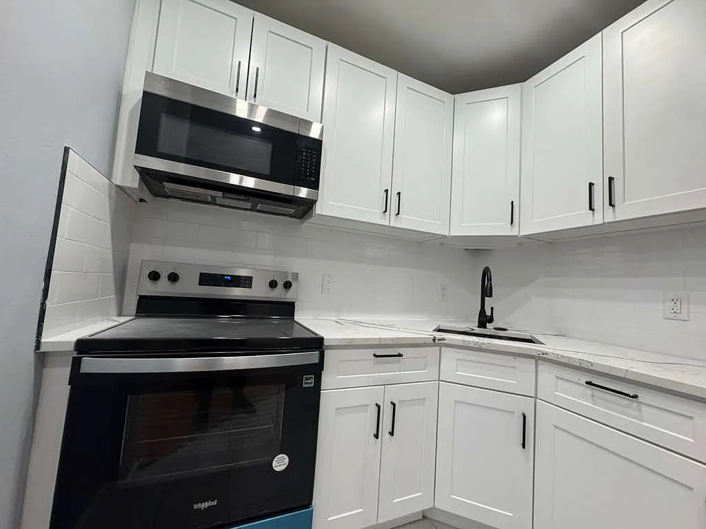 280 Winthrop Avenue - 8 — Photo 3