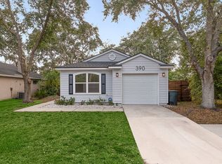 390 Main St, Atlantic Beach, FL 32233