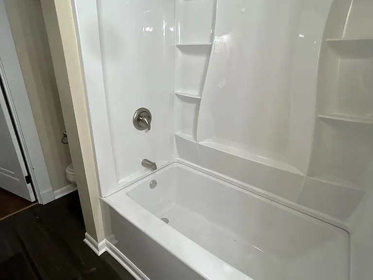 638 Hazelwood Ave #1 — Photo 5