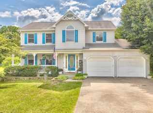 2011 Adamsville Rd, Shinnston, WV 26431