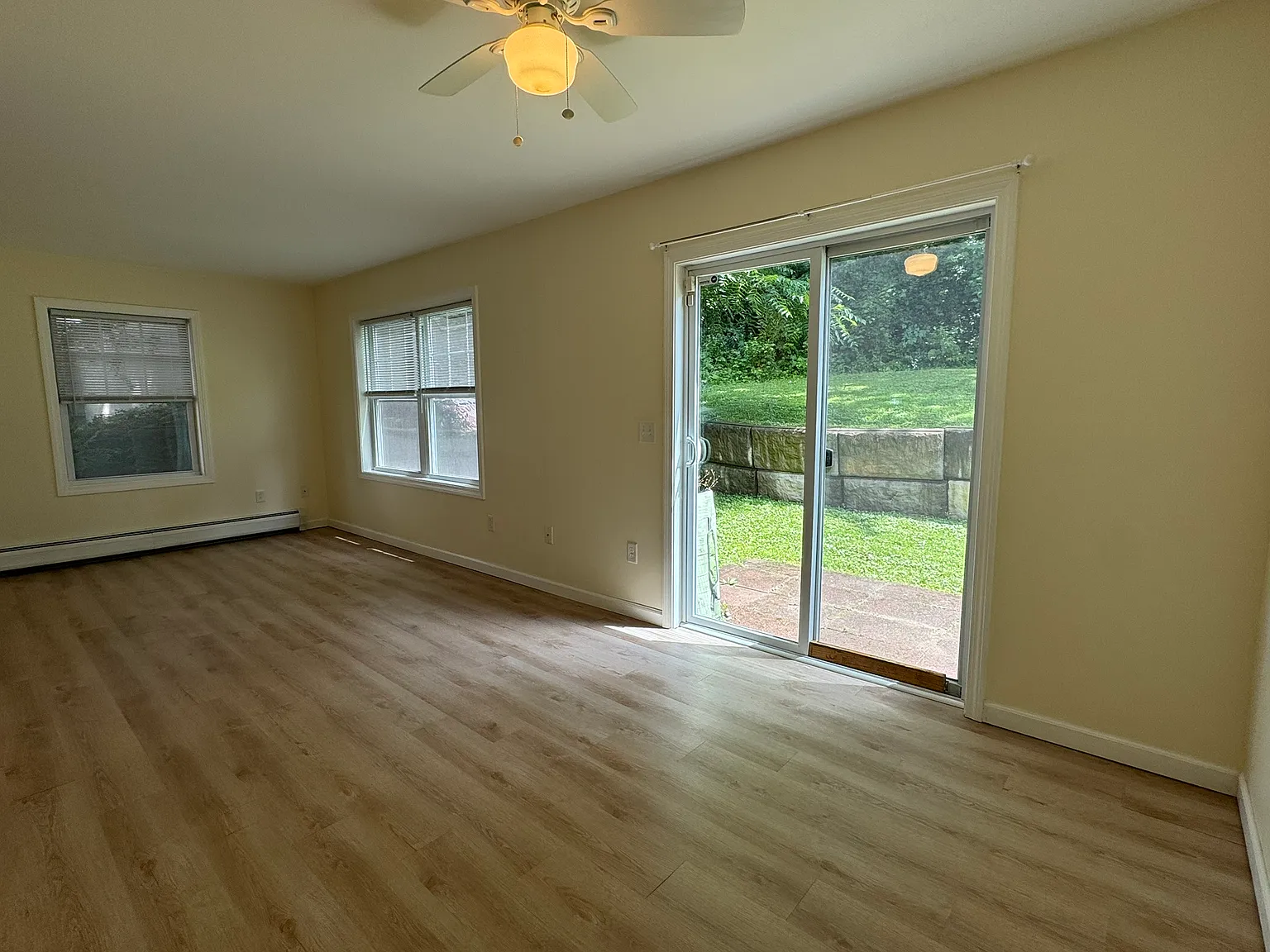 3 bed, 2.5 bath, 1543 sqft, $2,800 — Photo 4