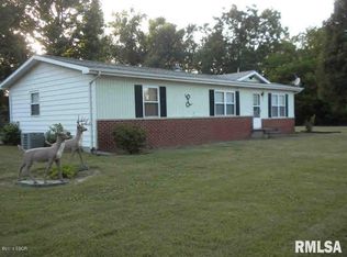 500 S Meadow St, Royalton, IL 62983