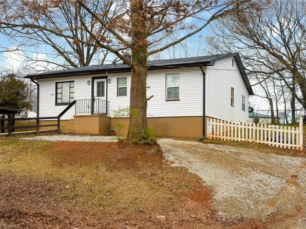 634 Lake St, Lexington, NC 27292