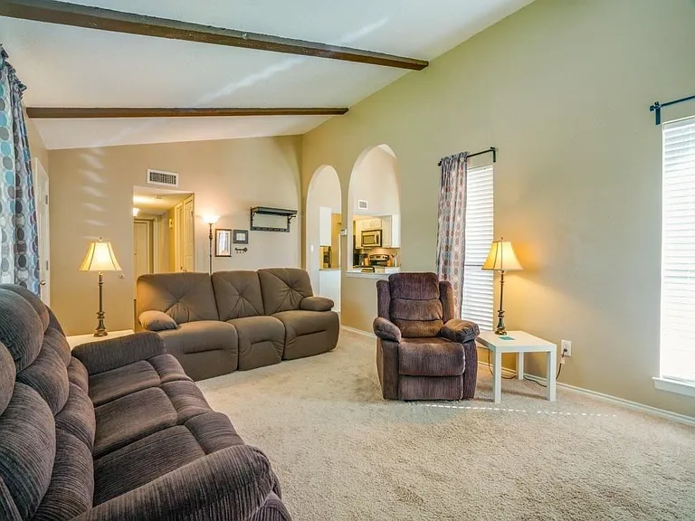 3228 Delaford Dr — Photo 4