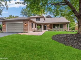 1012 Williamsburg Dr, Naperville, IL