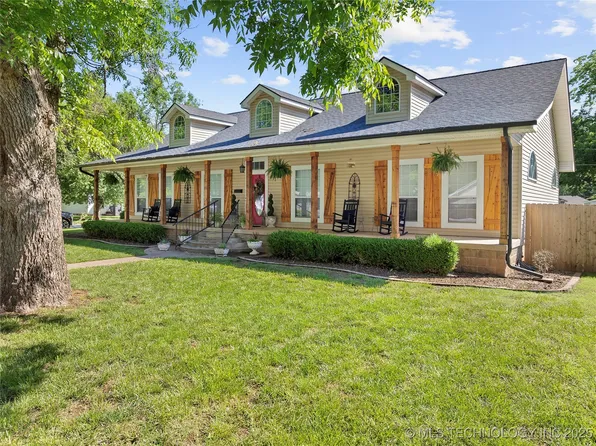 722 N Oak St, Pauls Valley, OK 73075