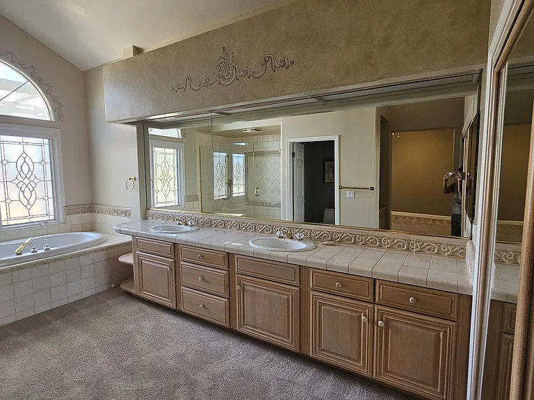 2123 Bennington Ct — Photo 10