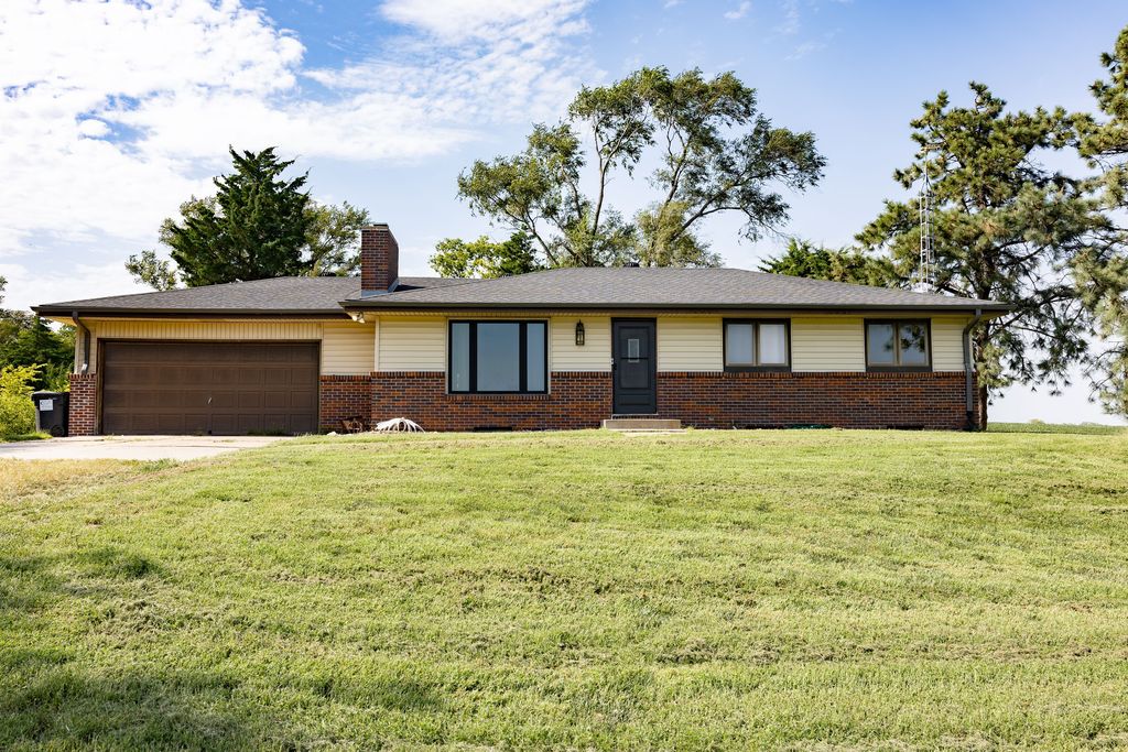 8200 W Waverly Rd - Property Image