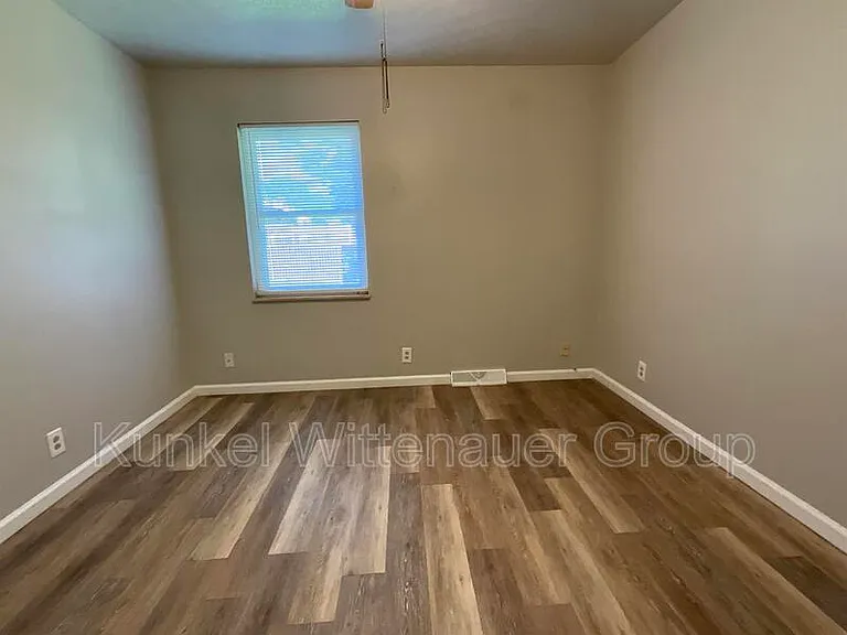 1816 N 16th St — Photo 10
