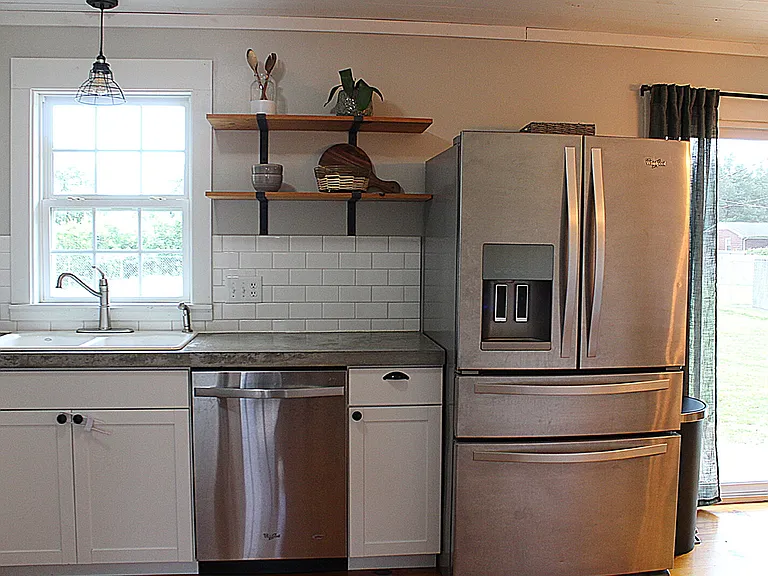 218 Dogwood St — Photo 17