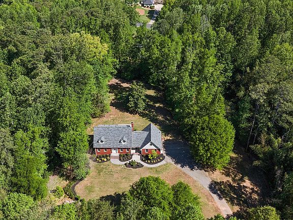 2nd image of 14030 Cogburn Rd